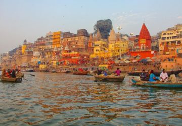 Palaces, Deserts & Divine Ganges